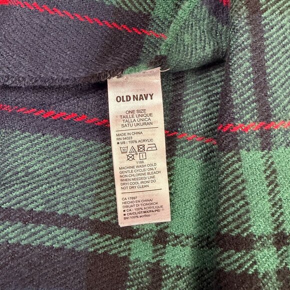 Old Navy Unisex Plaid Fringe Winter Scarf Green Navy Red Tartan Acrylic One Size - Picture 6 of 7